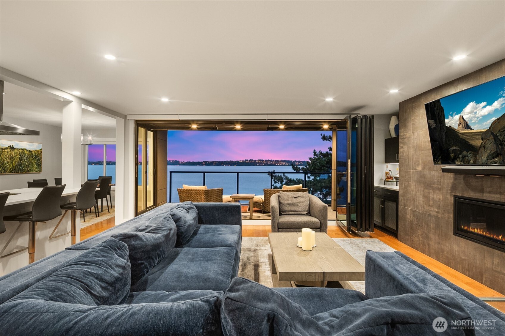 807 Lake Street S Unit: 300