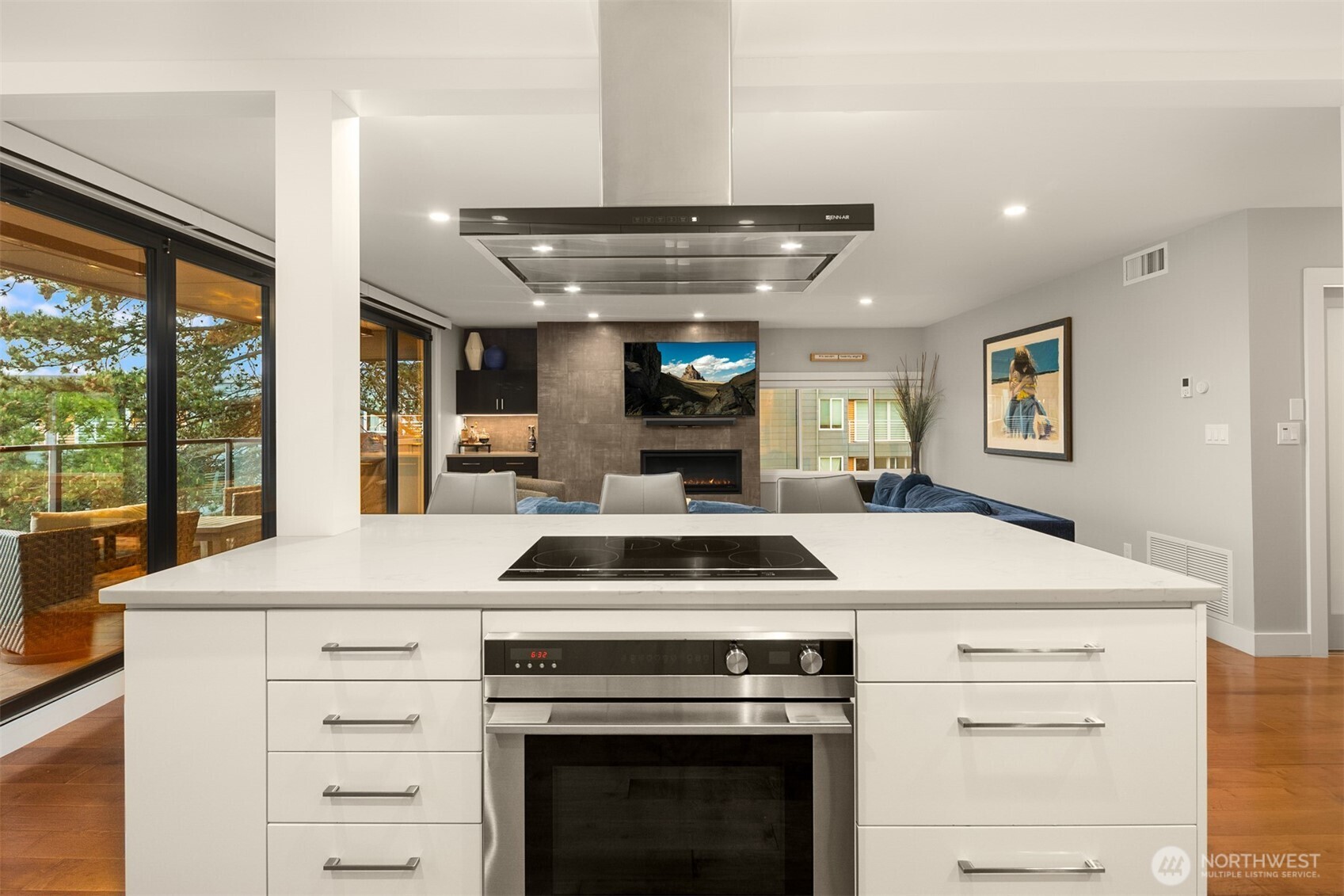 807 Lake Street S Unit: 300