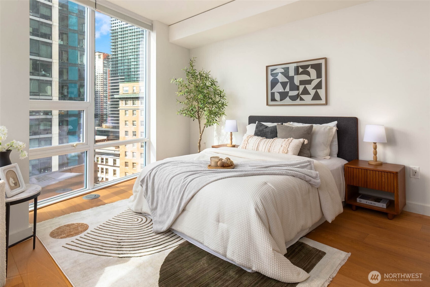 121 Stewart Street Unit: 1407