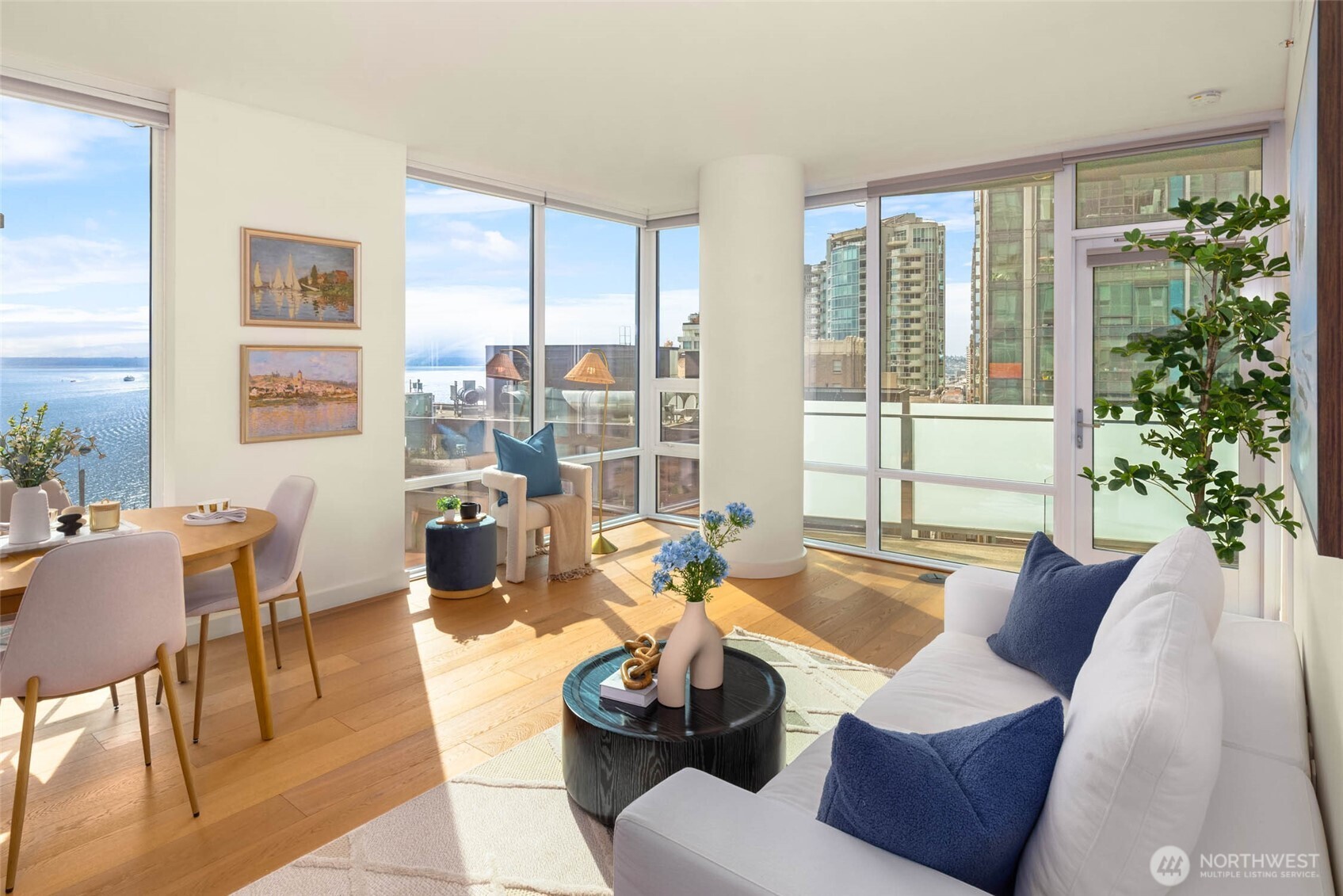 121 Stewart Street Unit: 1407