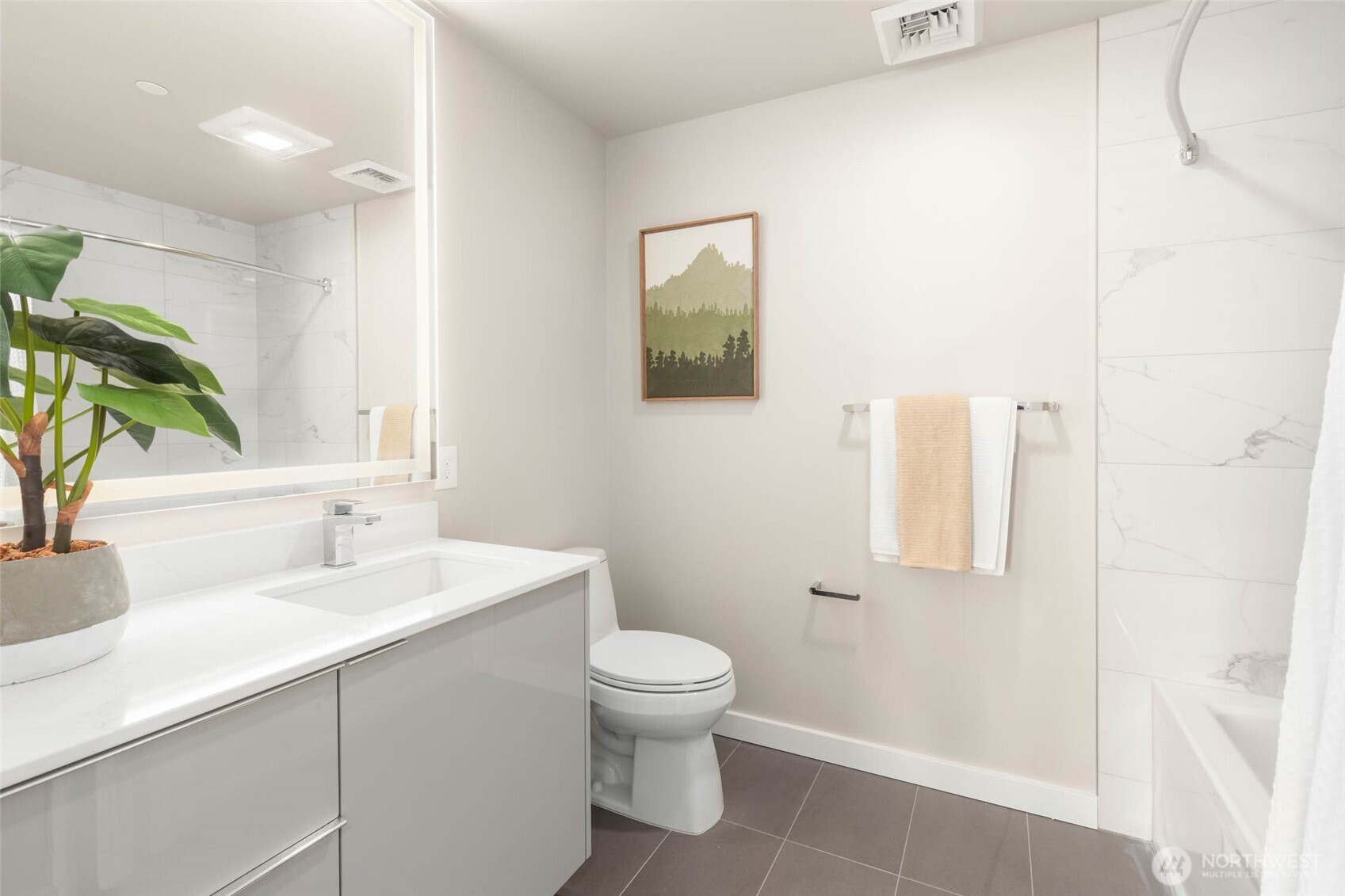 450 S Main St Unit: 912