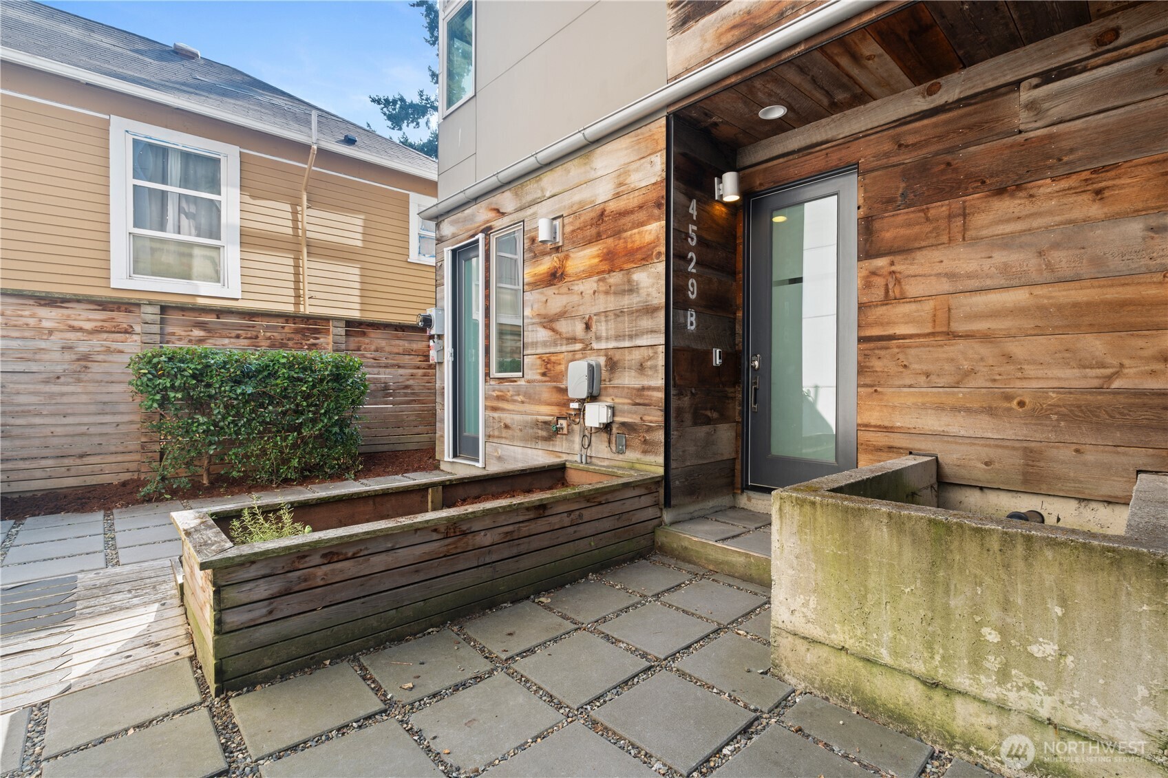 4529 Rainier Avenue S Unit: B