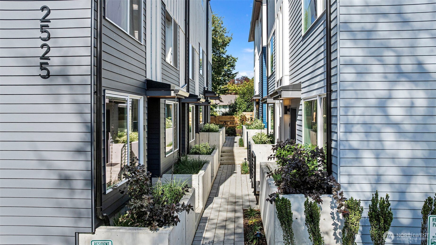 2527 29th Avenue S Unit: C