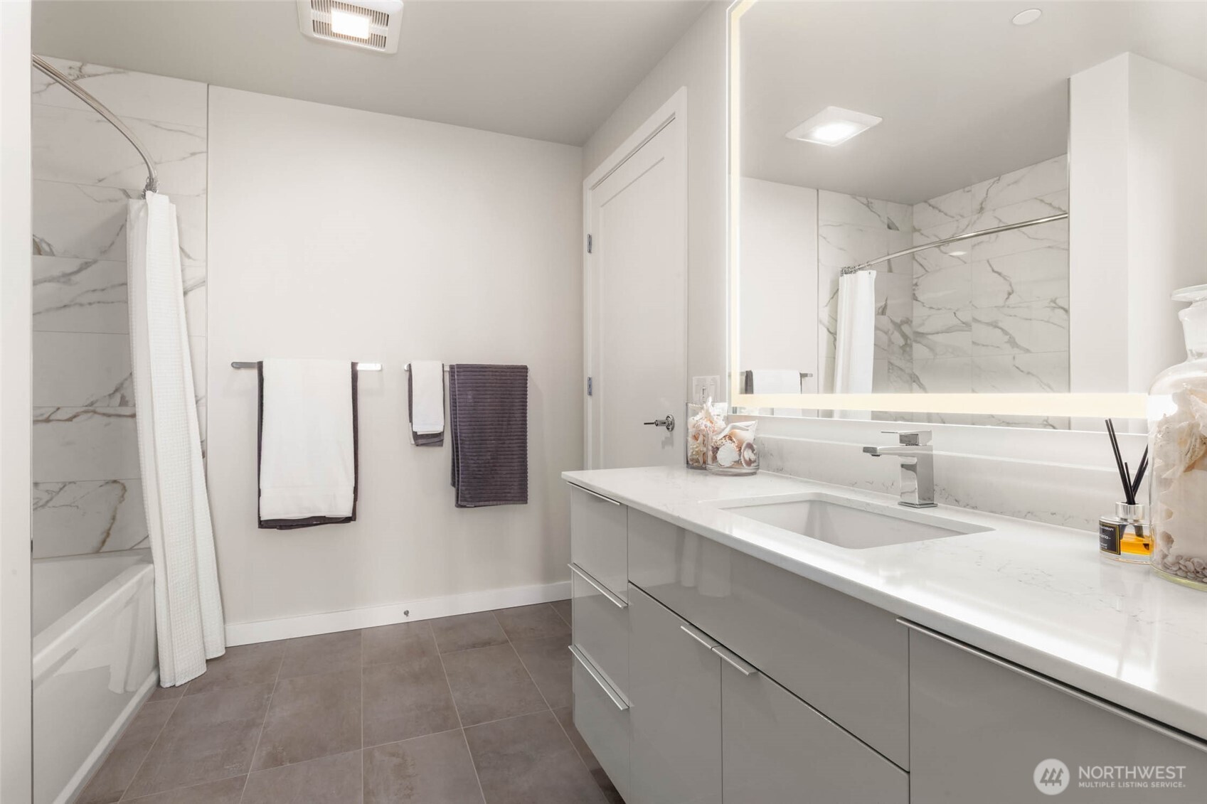 450 S Main St Unit: 1608