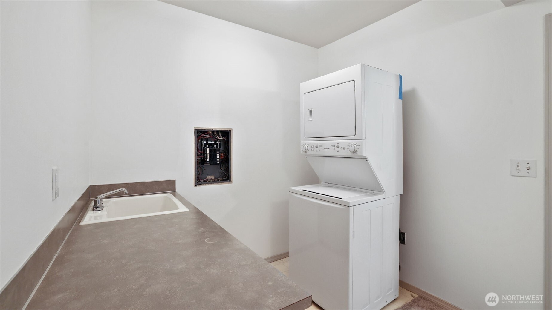 322 5th Avenue Unit: 202