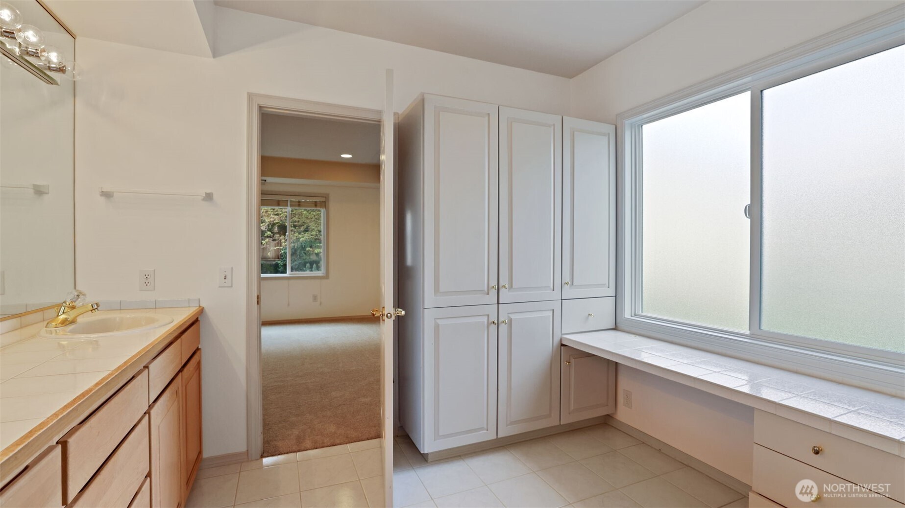 322 5th Avenue Unit: 202