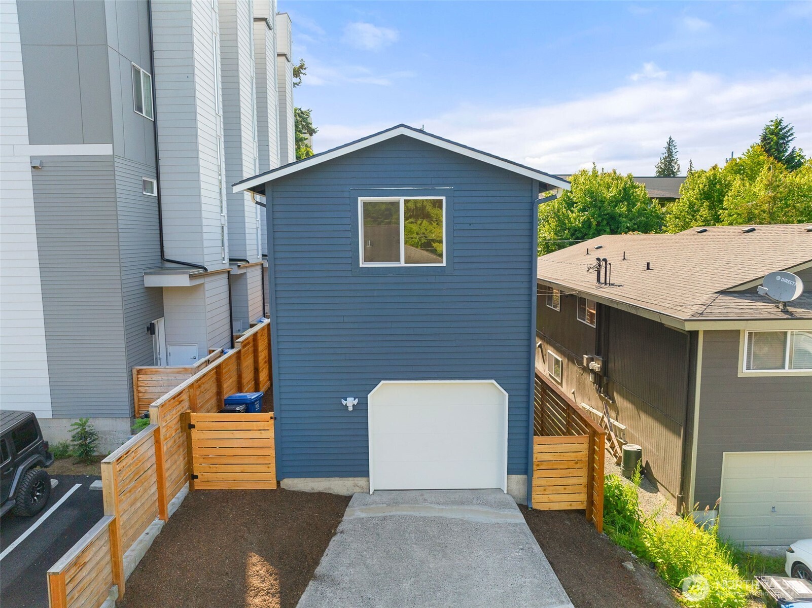 9526 Interlake Avenue N