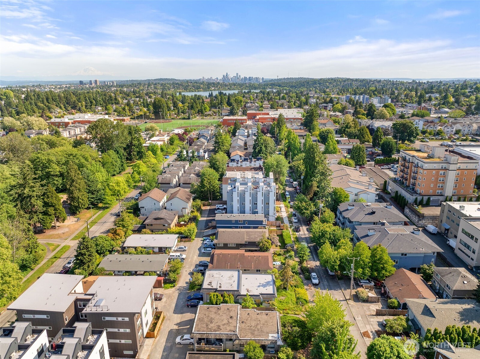 9526 Interlake Avenue N