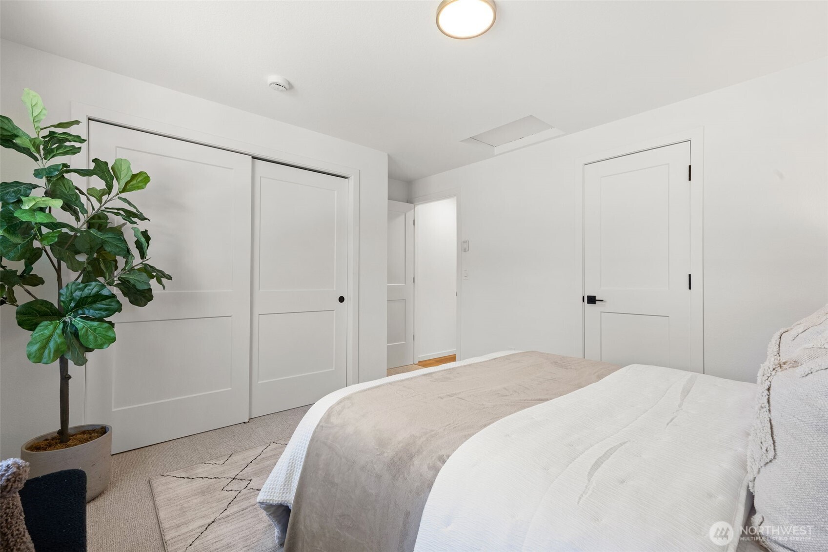 9526 Interlake Avenue N