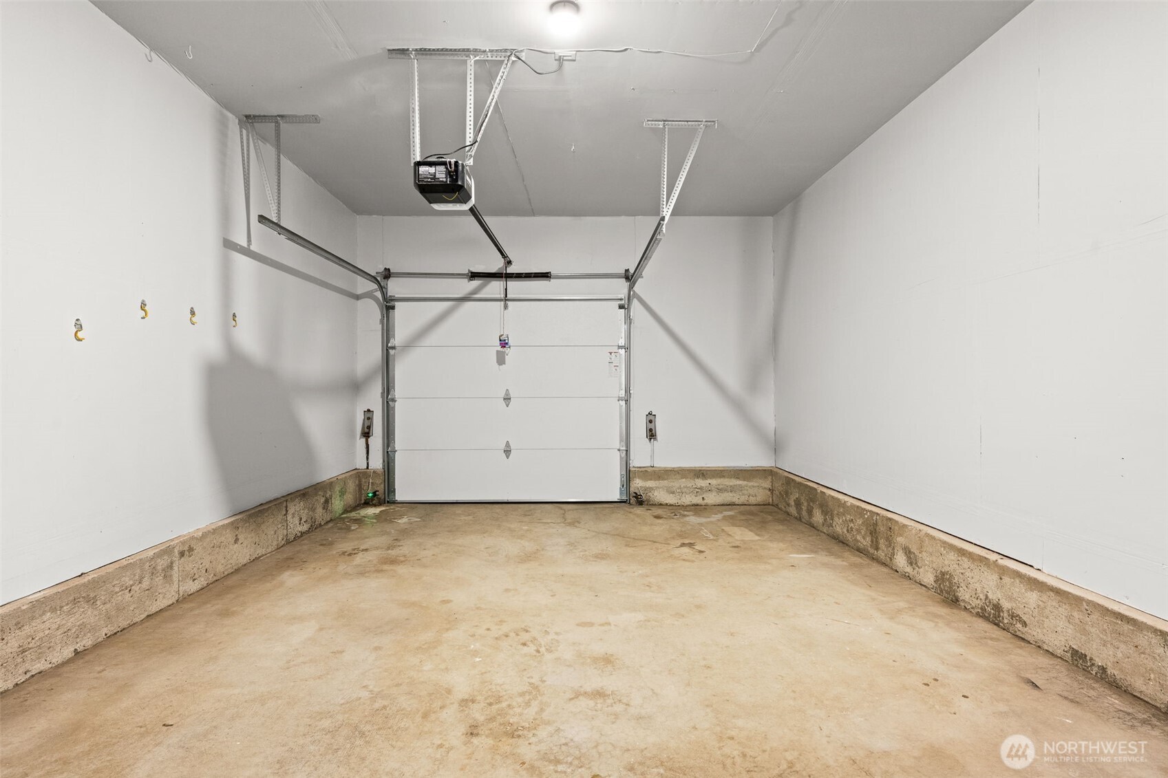 9526 Interlake Avenue N