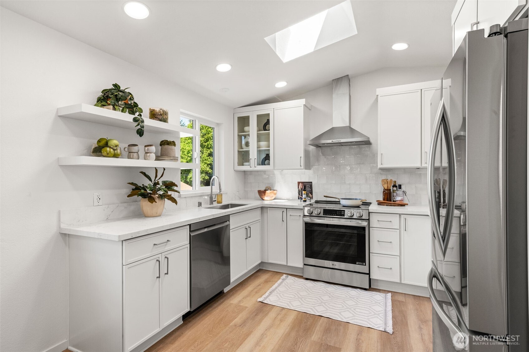 9526 Interlake Avenue N