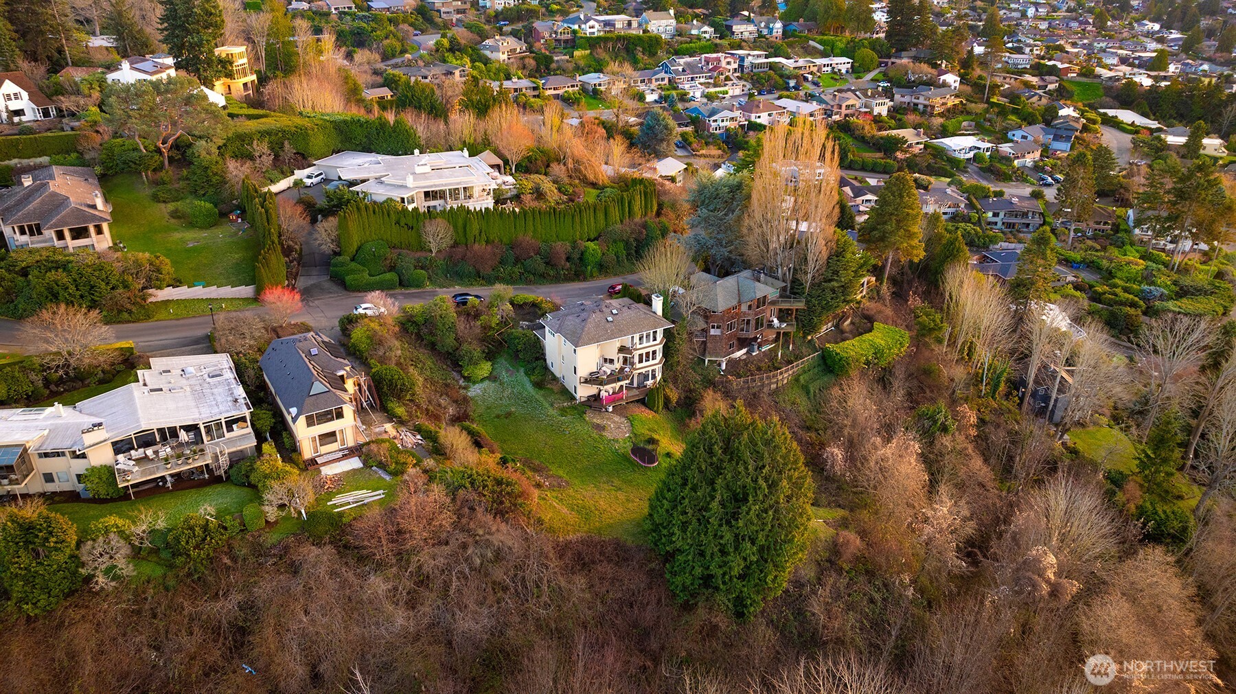 1932 NW Blue Ridge Drive