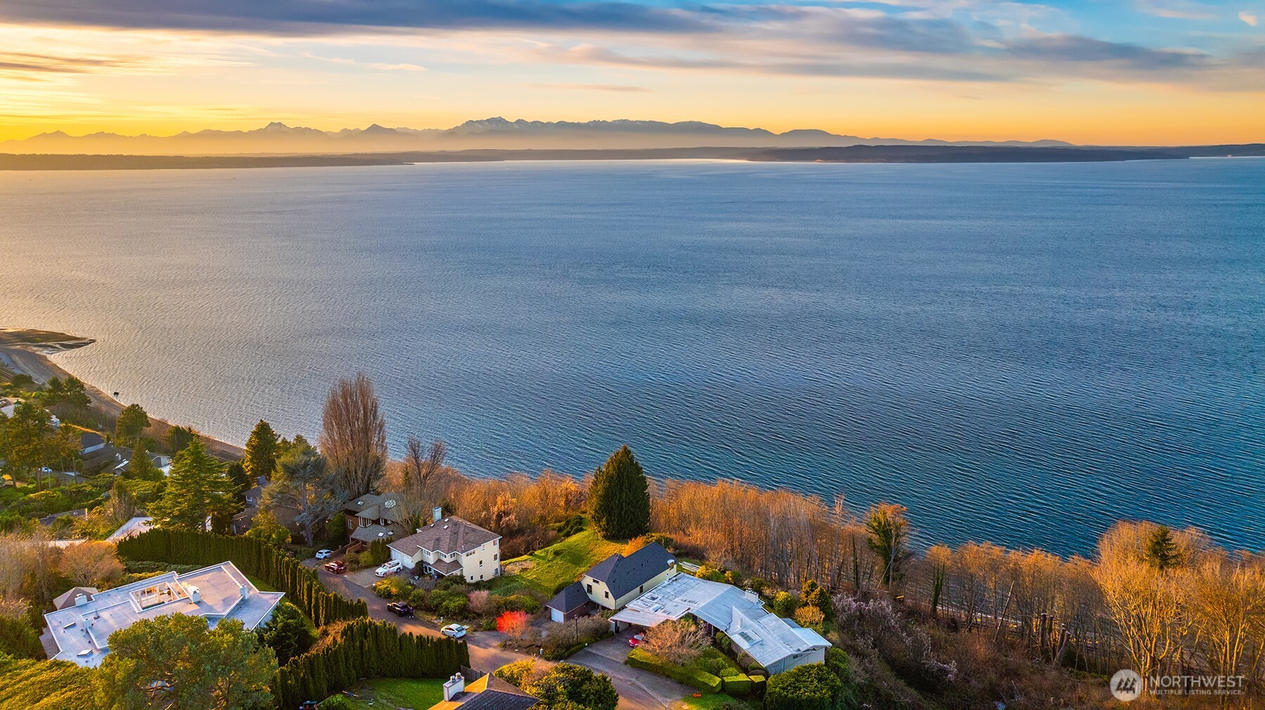 1932 NW Blue Ridge Drive