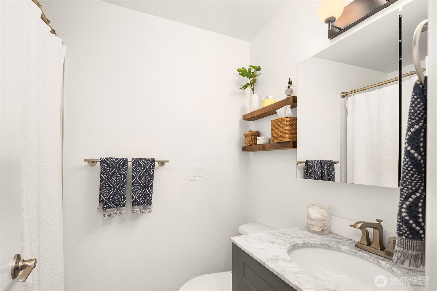 733 Lake Street S Unit: 101