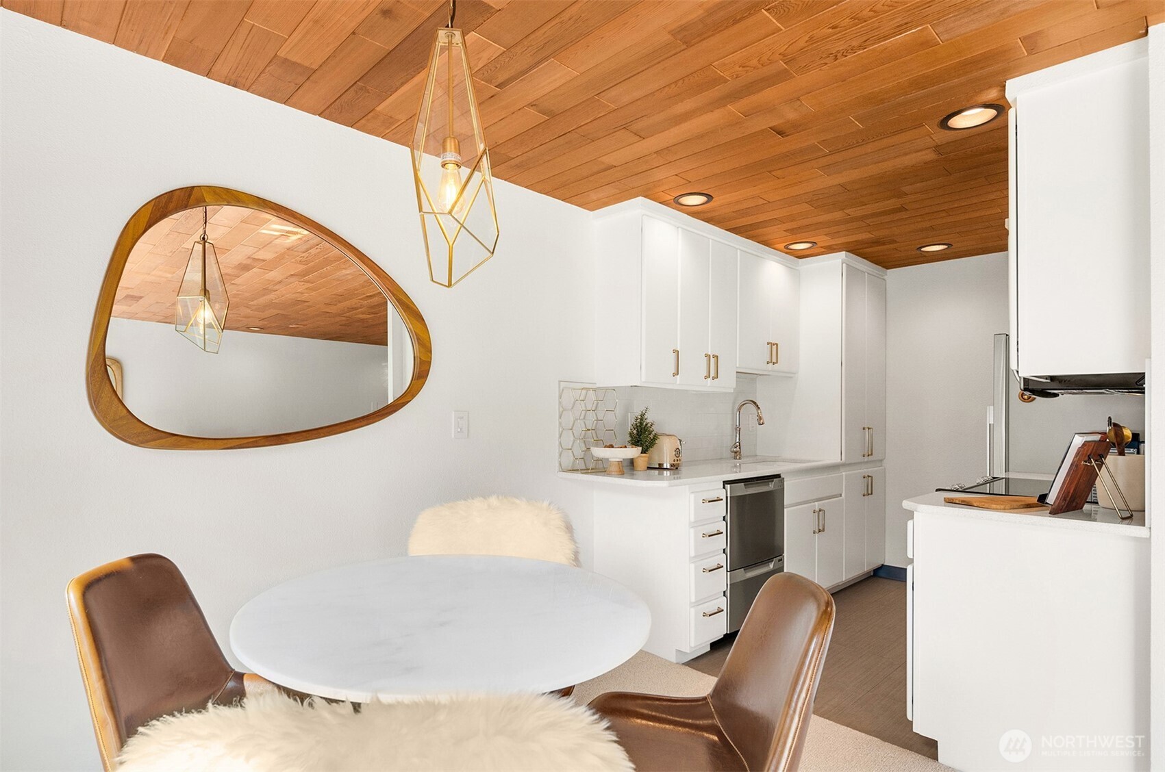 733 Lake Street S Unit: 101