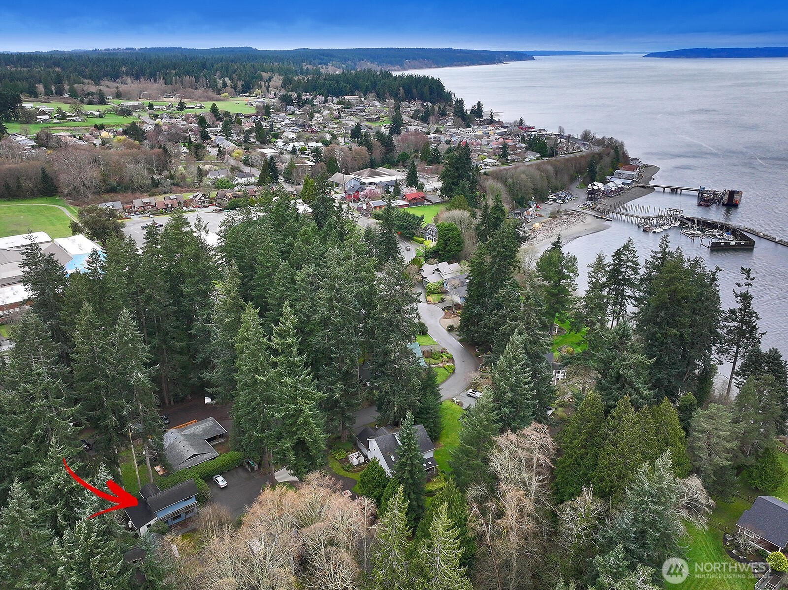 313 Edgecliff Drive