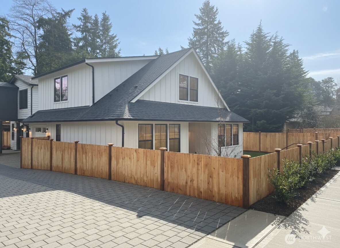 11116 116th Avenue NE Unit: 4