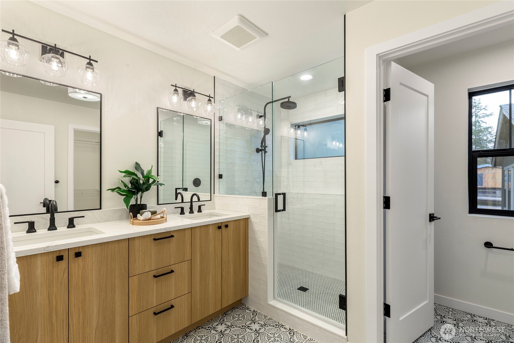 11116 116th Avenue NE Unit: 4
