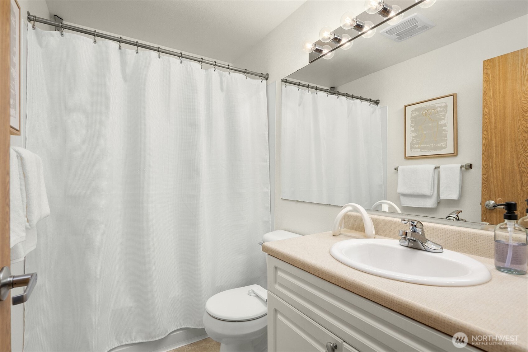 23303 Cedar Way Unit: T202