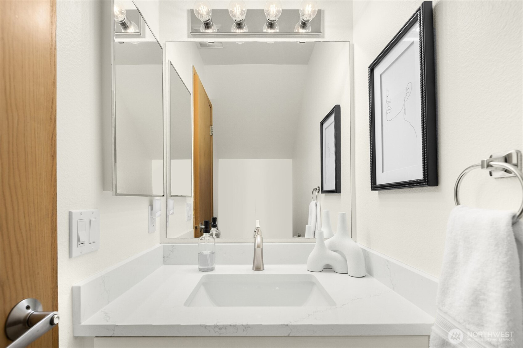 23303 Cedar Way Unit: T202