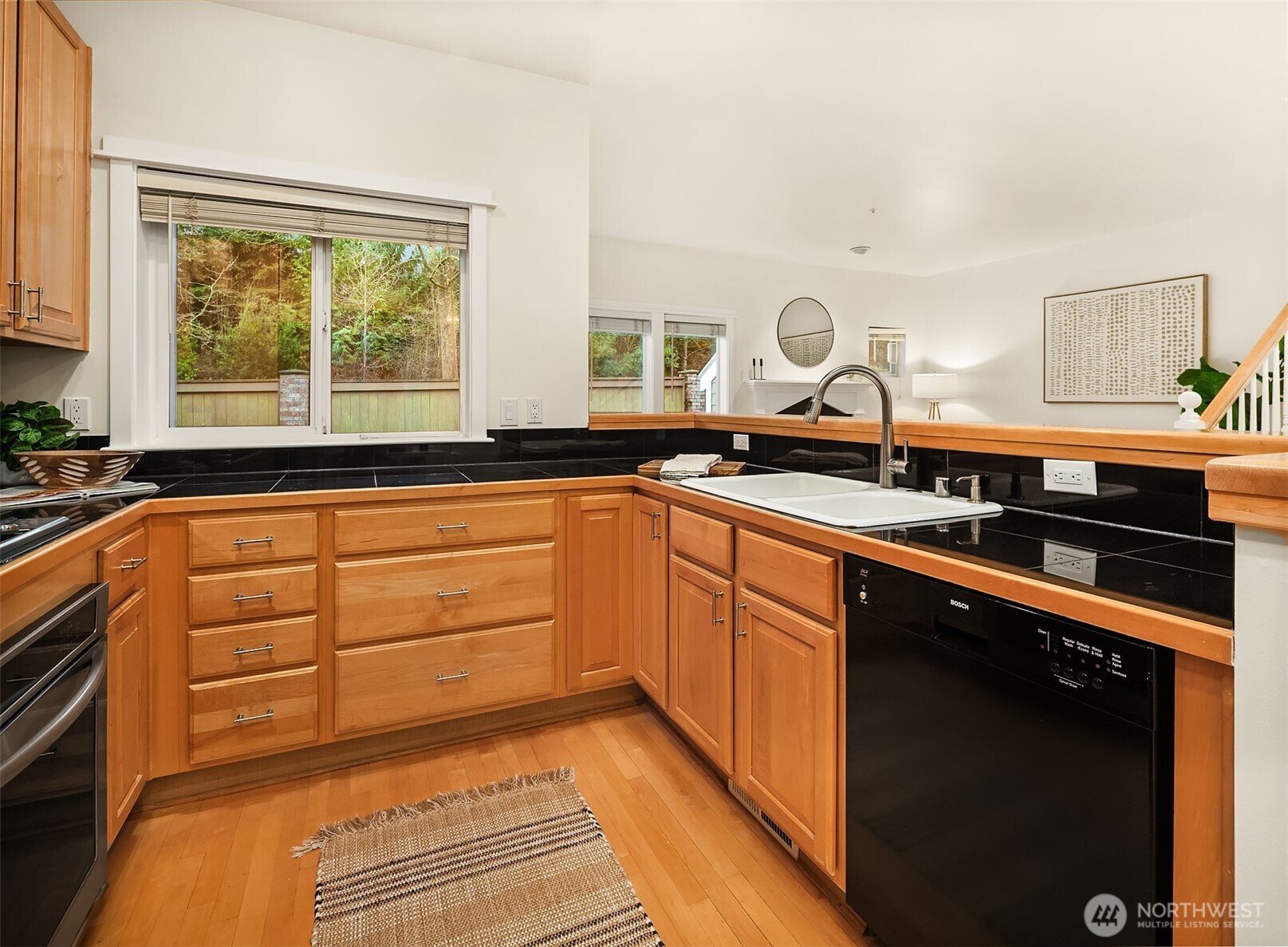 10007 NE 37th Court