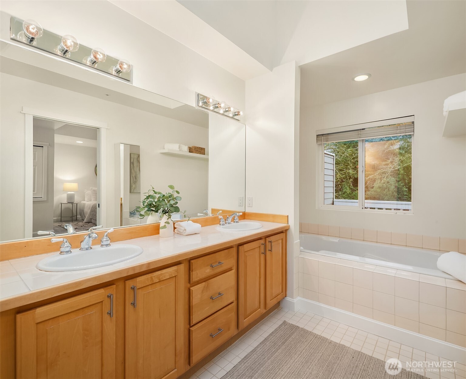 10007 NE 37th Court
