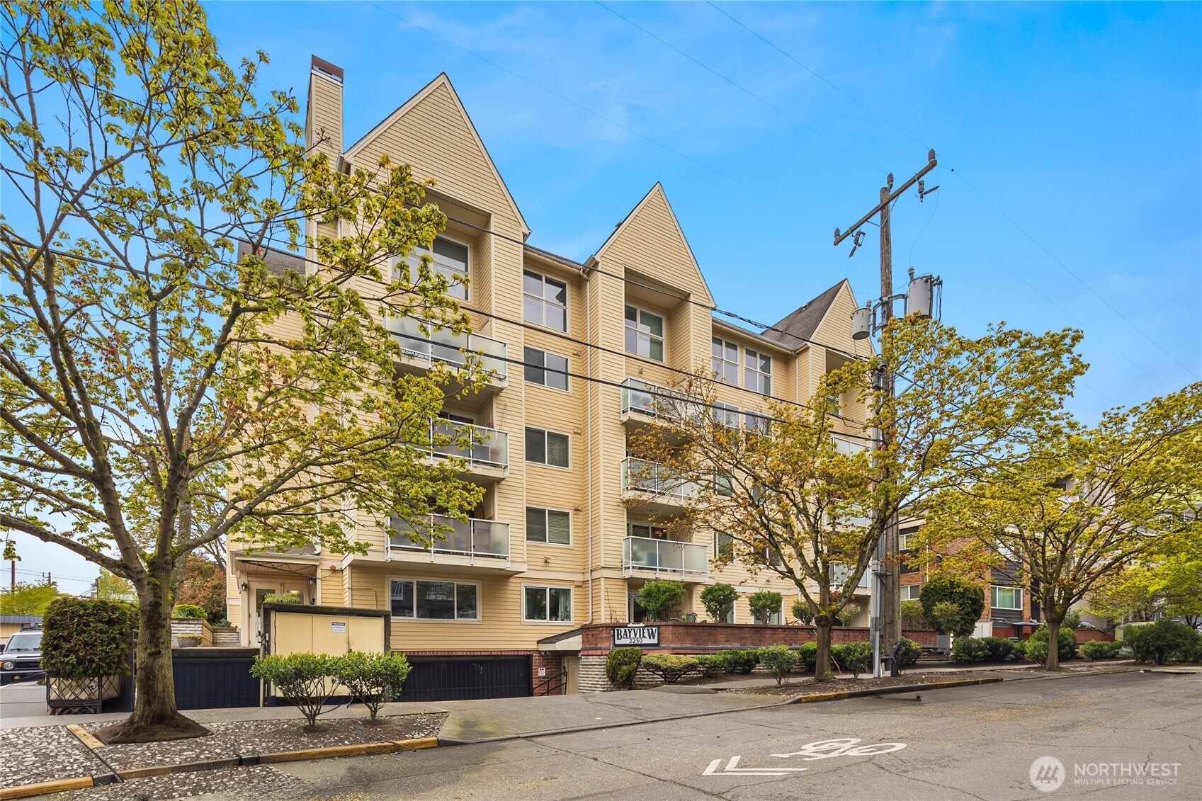 2250 NW 58th Street Unit: 302