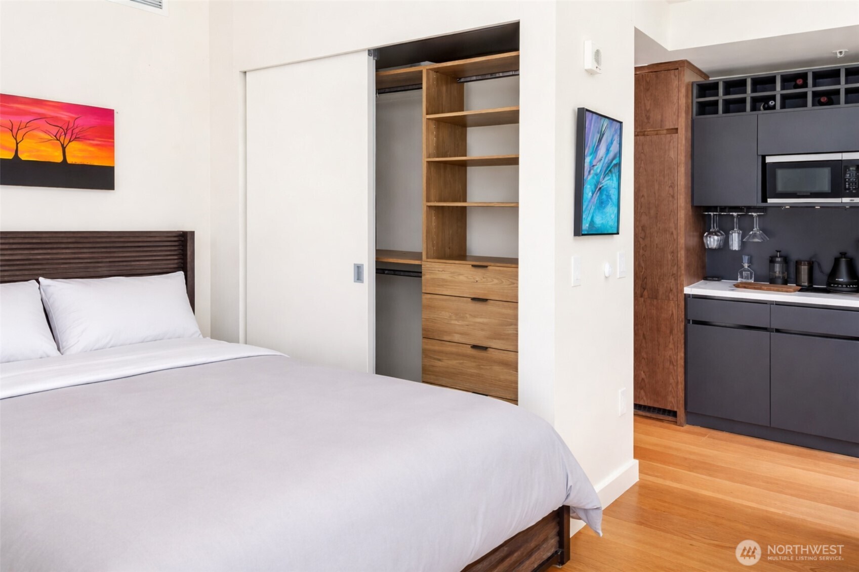 121 Stewart Street Unit: 1406