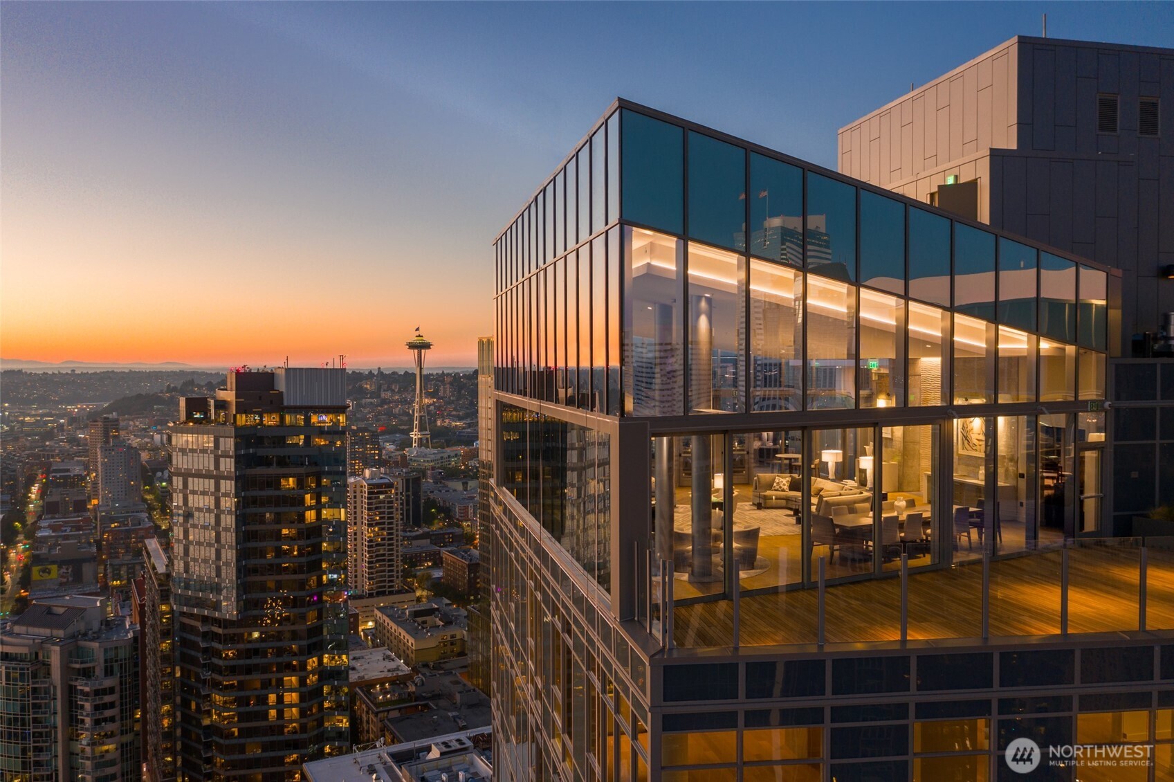 121 Stewart Street Unit: 1406