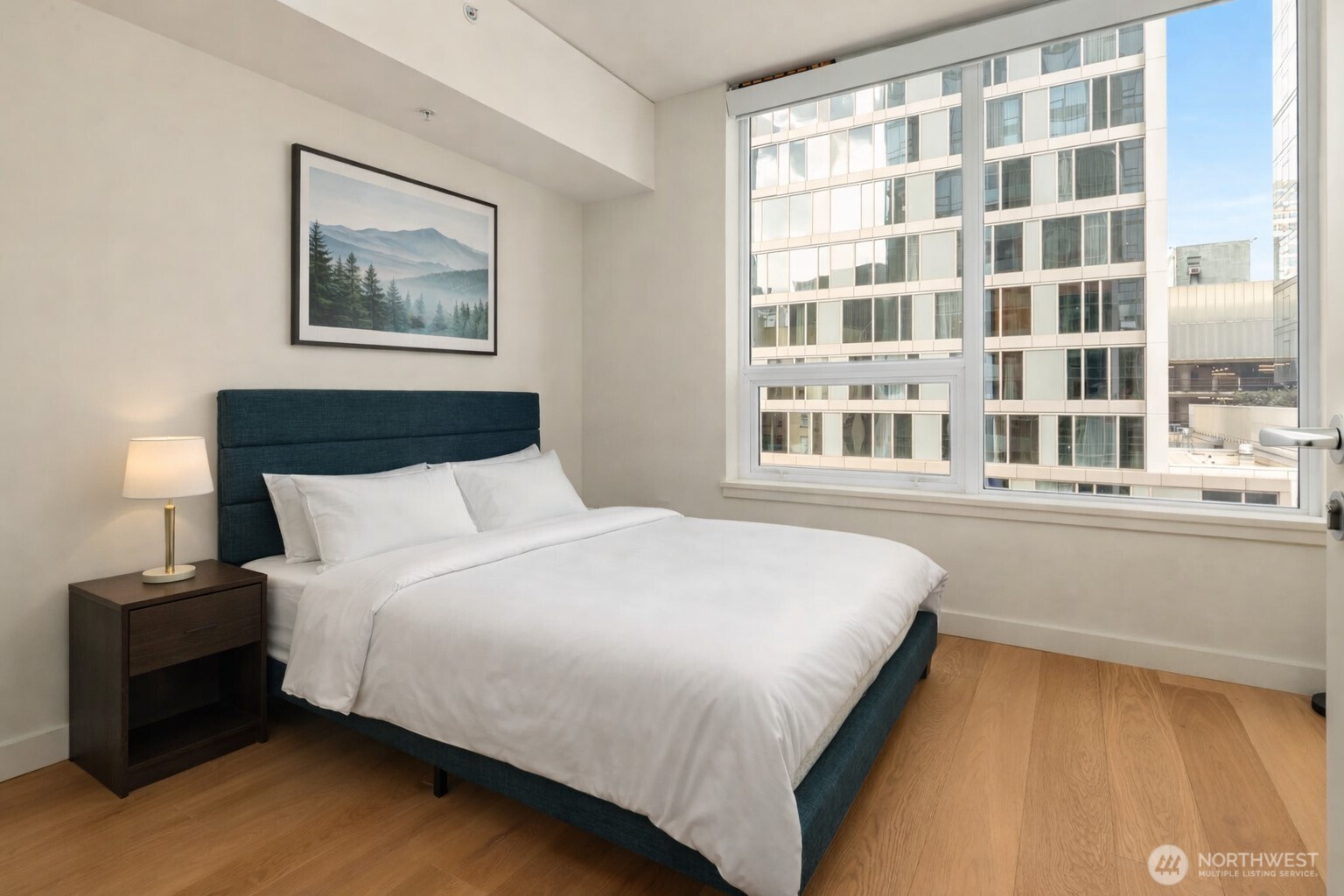 121 Stewart Street Unit: 603