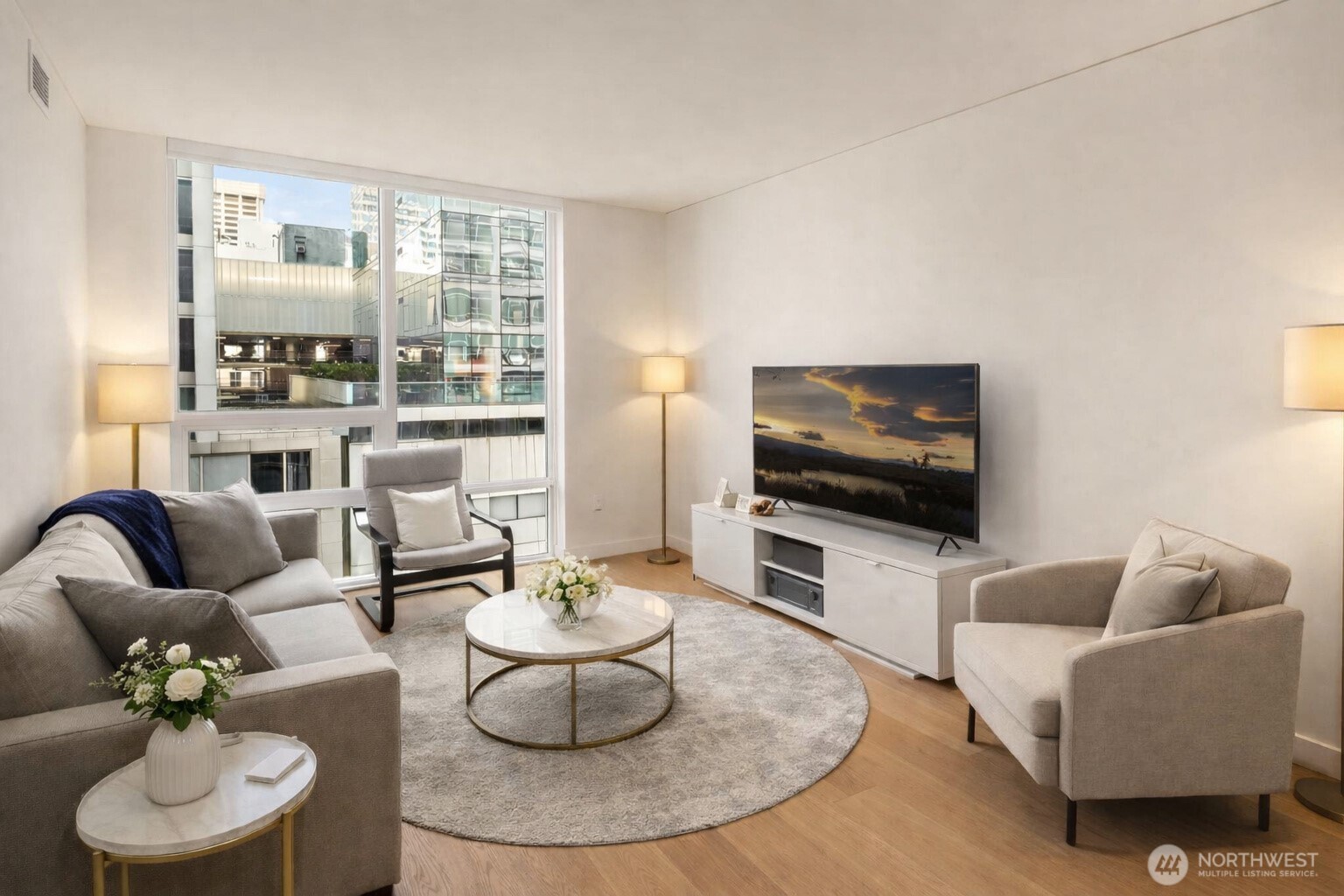 121 Stewart Street Unit: 603