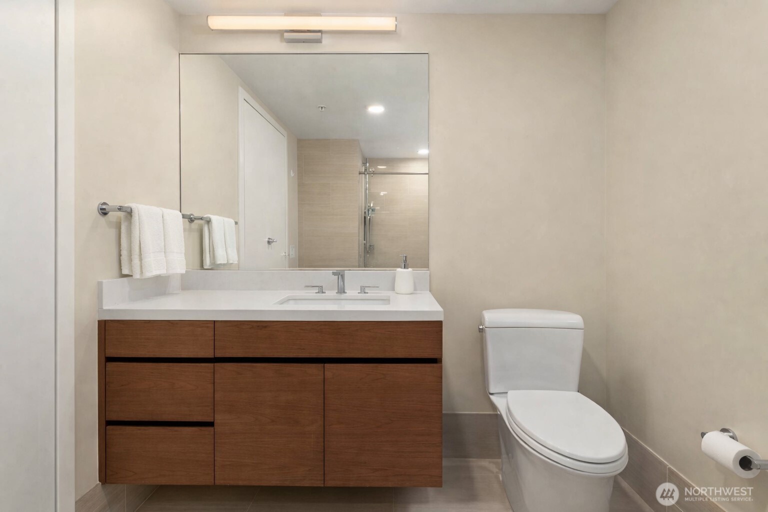 121 Stewart Street Unit: 603