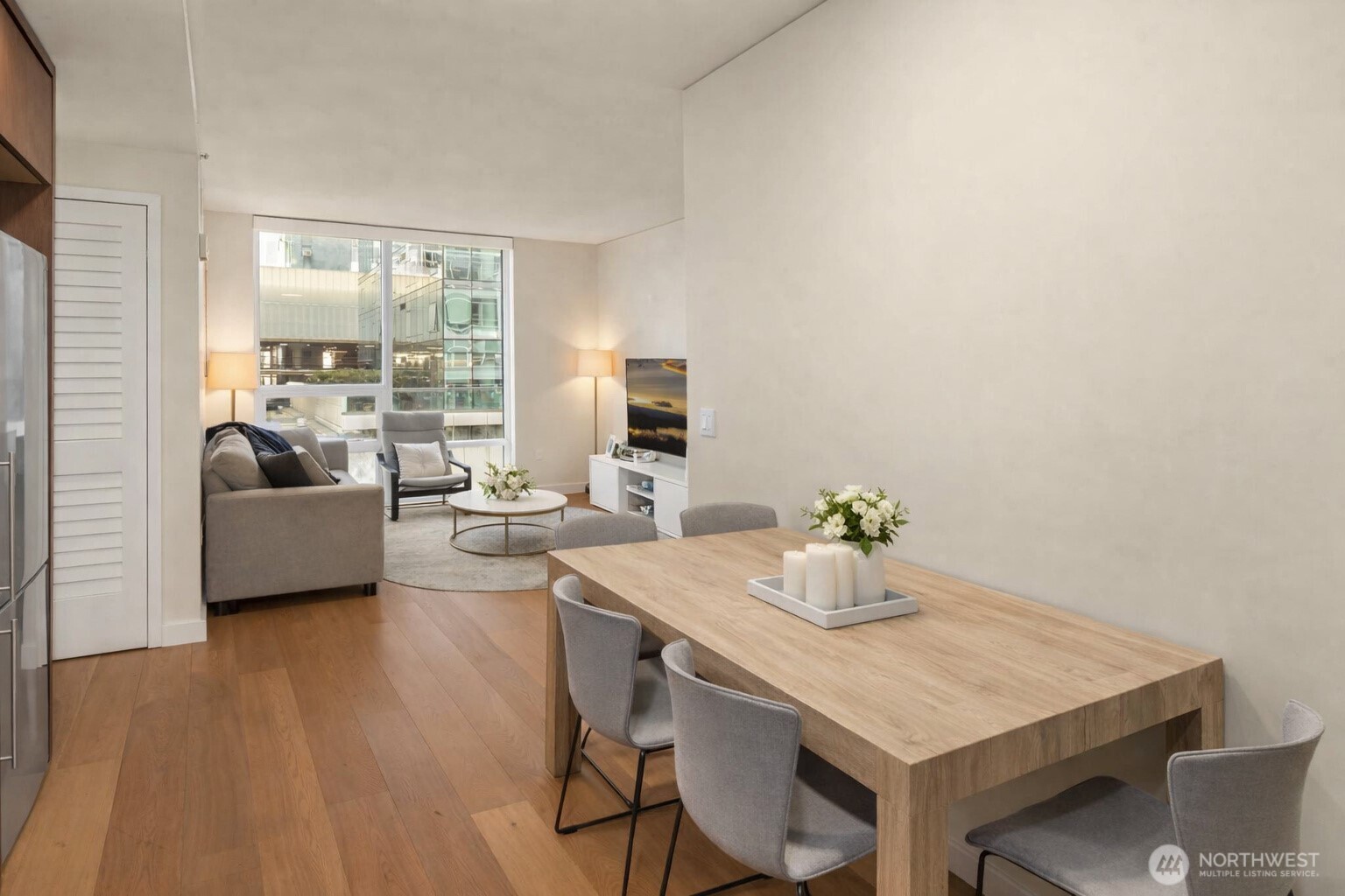 121 Stewart Street Unit: 603