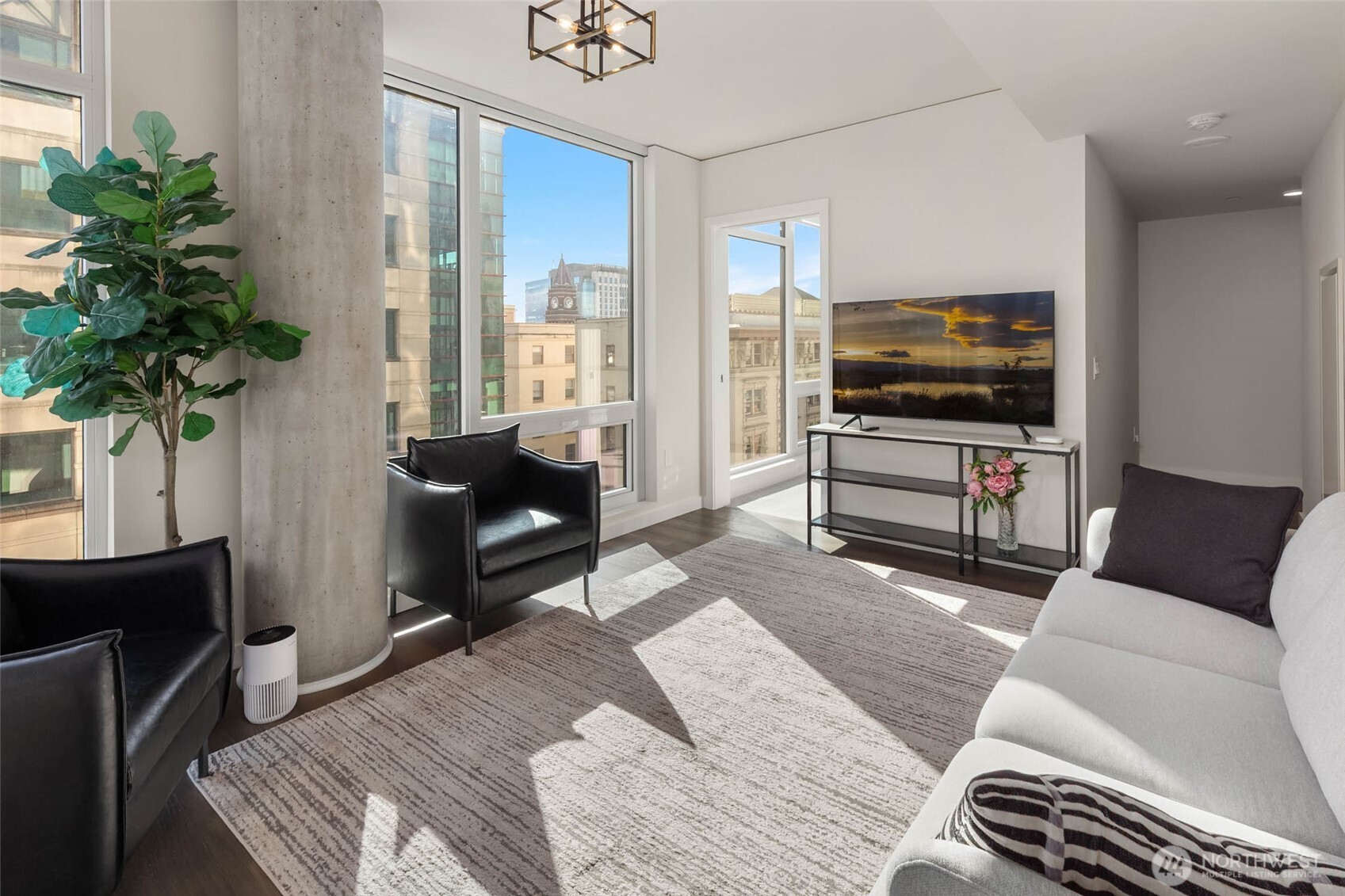 450 S Main St Unit: 806