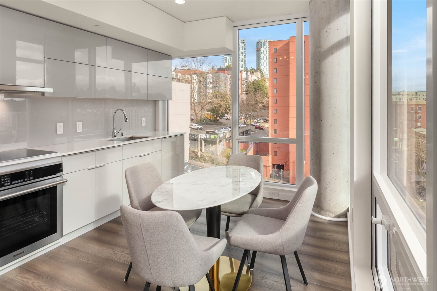 450 S Main St Unit: 806