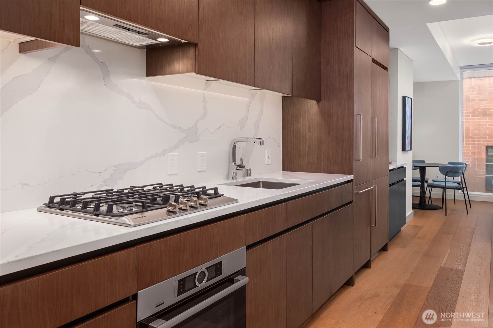 121 Stewart Street Unit: 1406