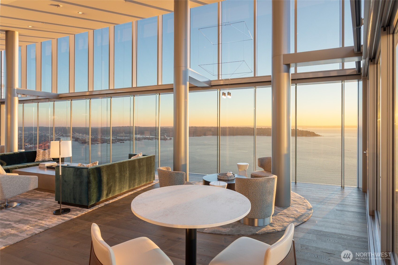 121 Stewart Street Unit: 1406