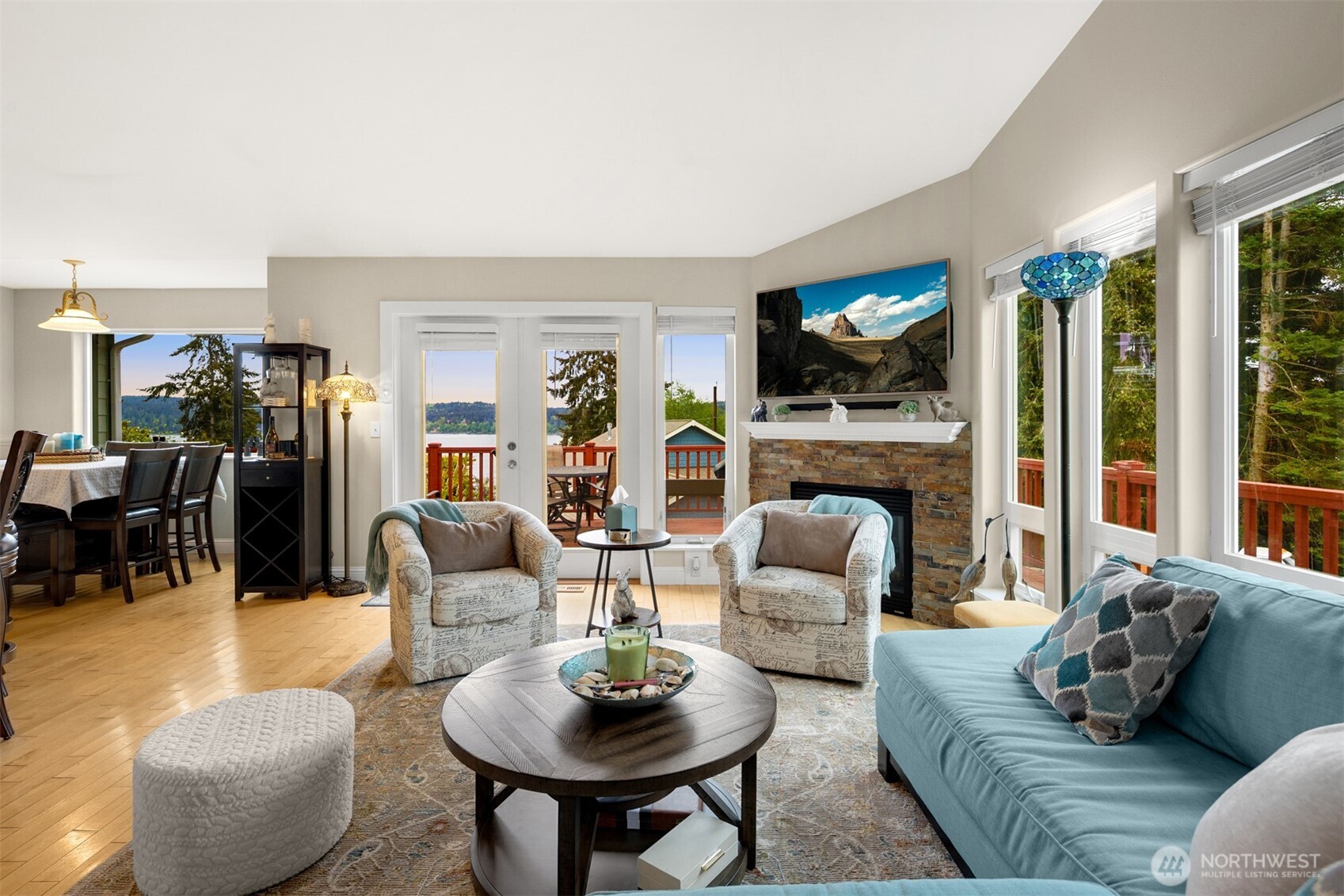 1409 Commodore Place