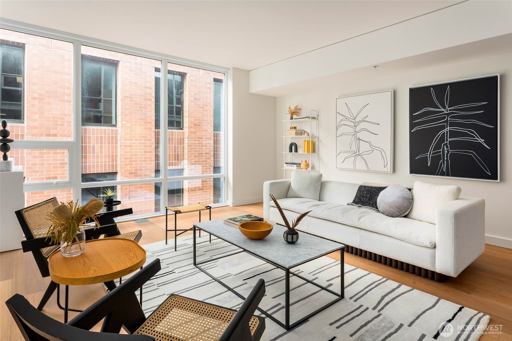 121 Stewart Street Unit: 1305
