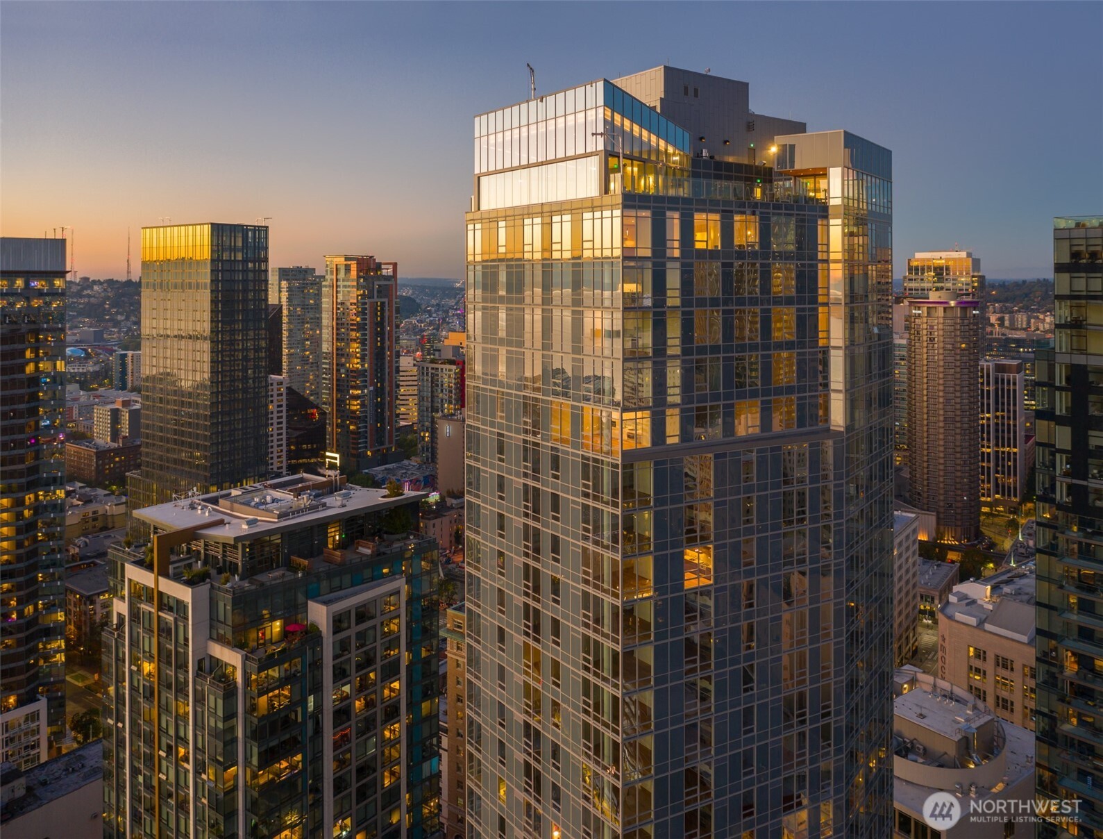 121 Stewart Street Unit: 603