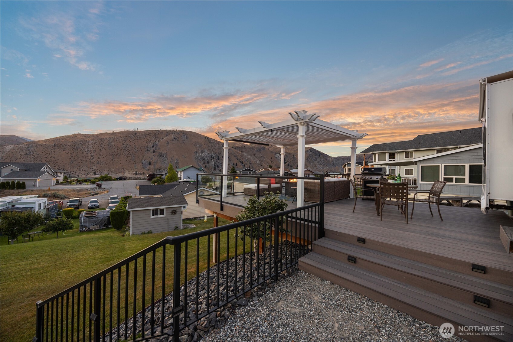501 W Entiat Dr