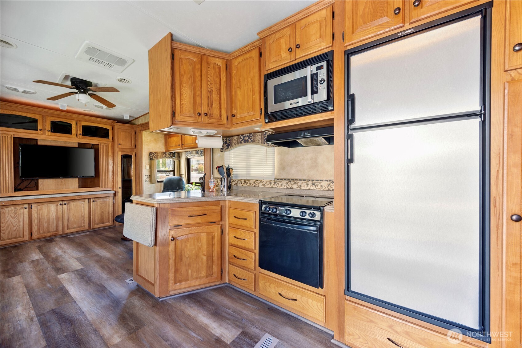 501 W Entiat Dr