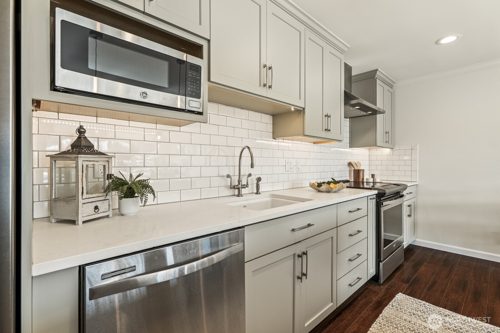 733 Lake Street S Unit: 301
