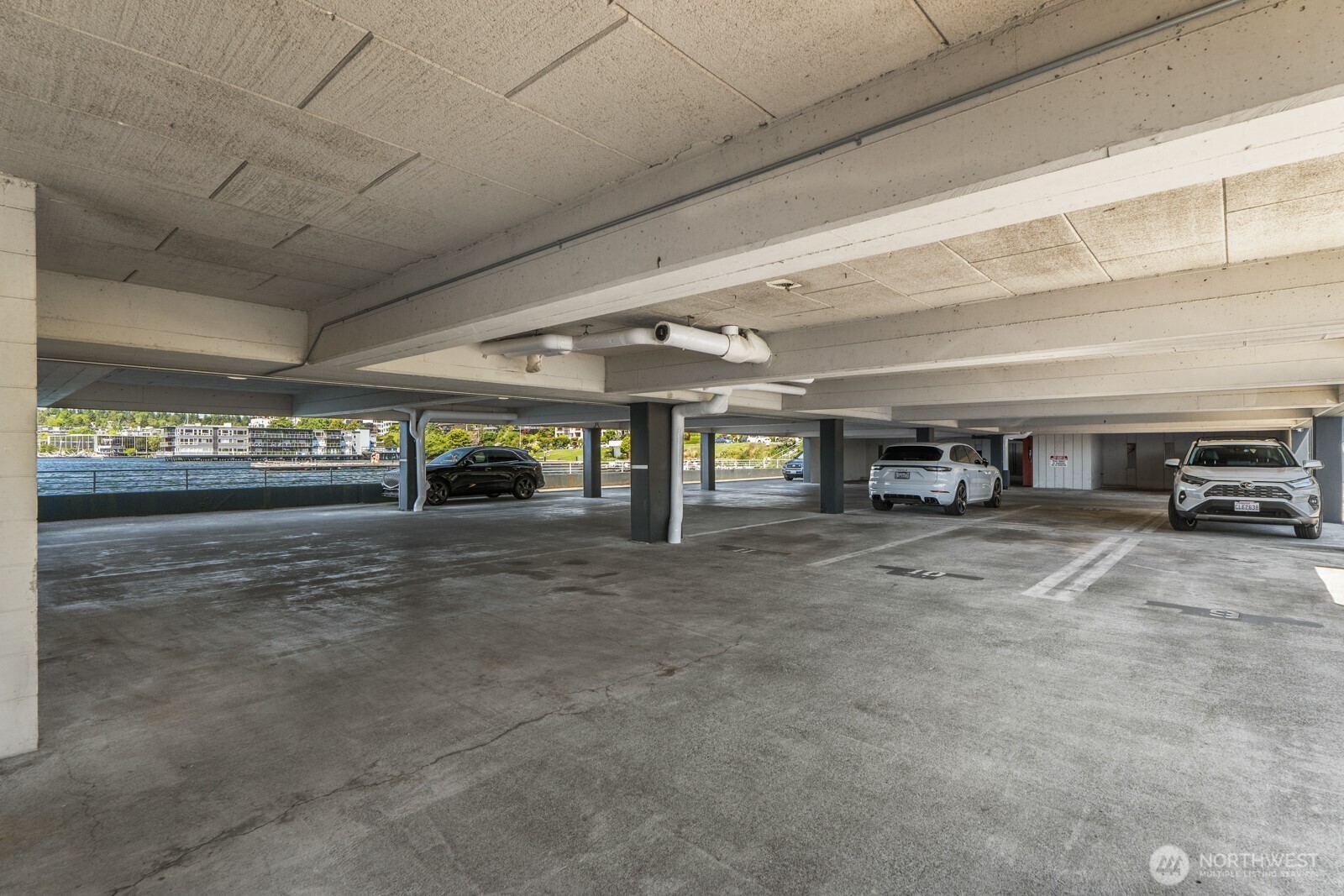 733 Lake Street S Unit: 301