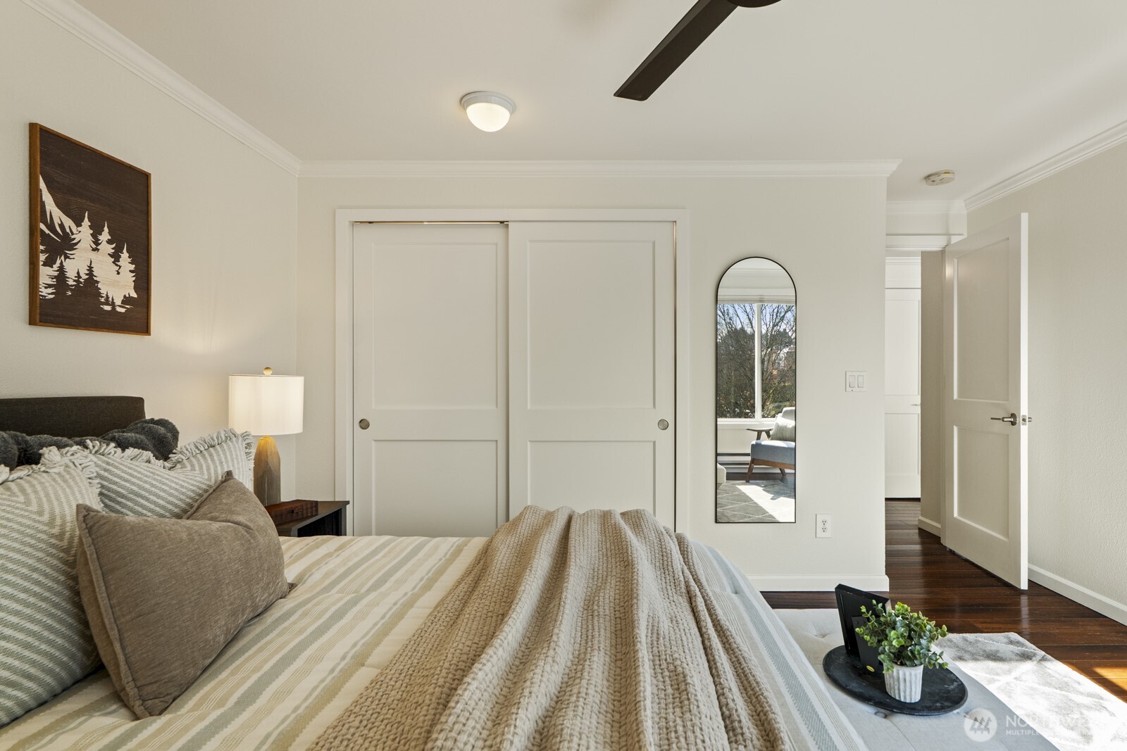 733 Lake Street S Unit: 301