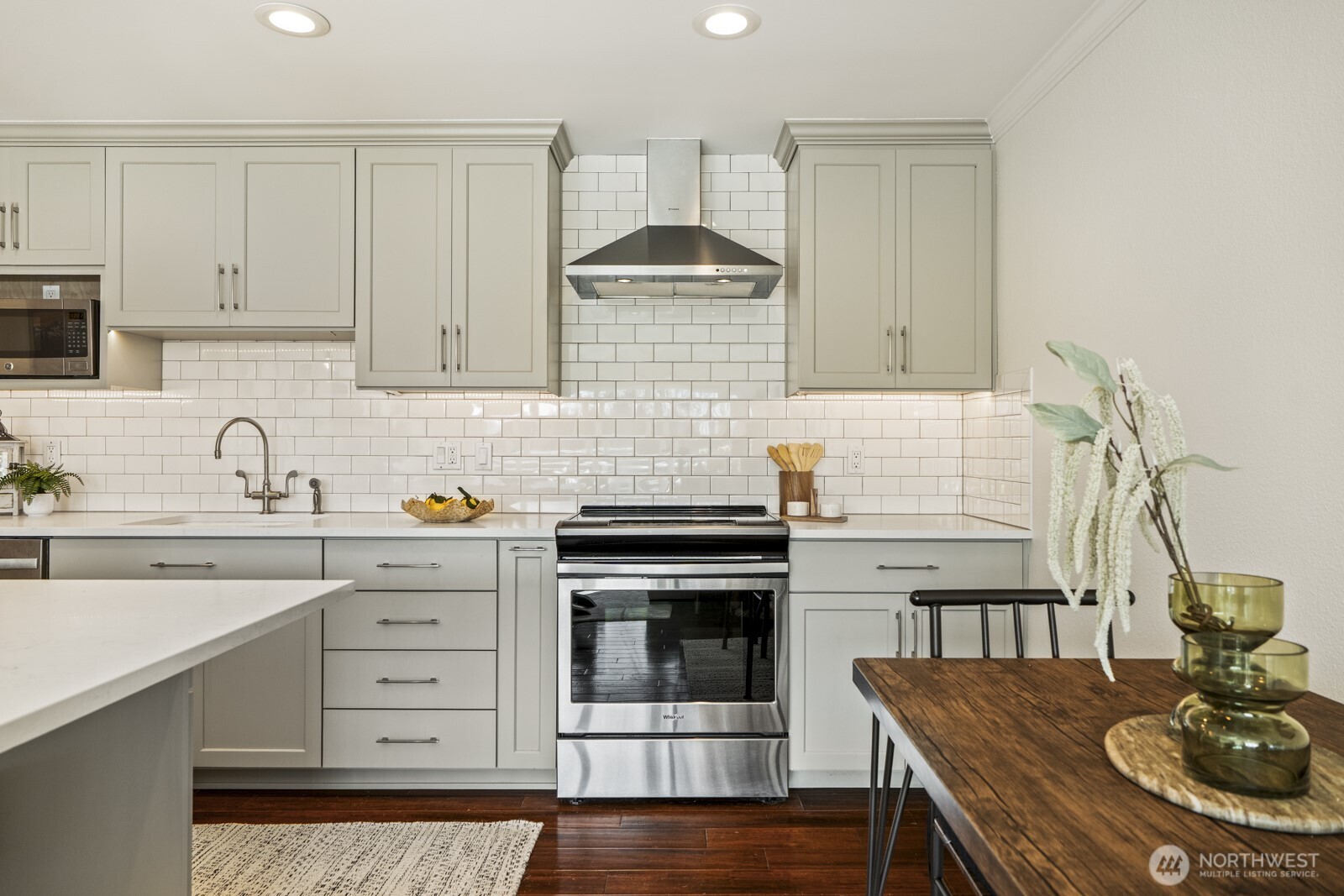 733 Lake Street S Unit: 301