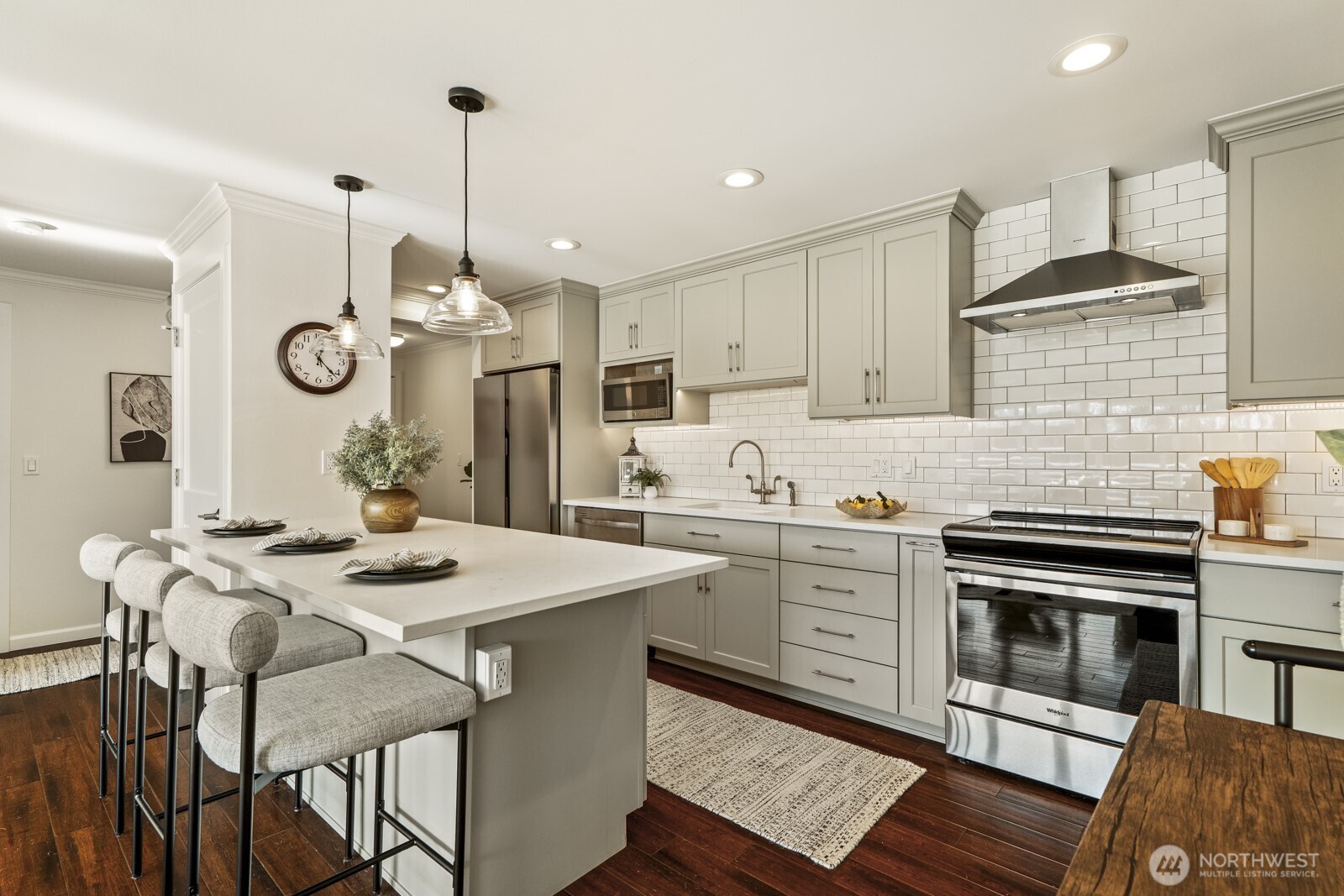 733 Lake Street S Unit: 301