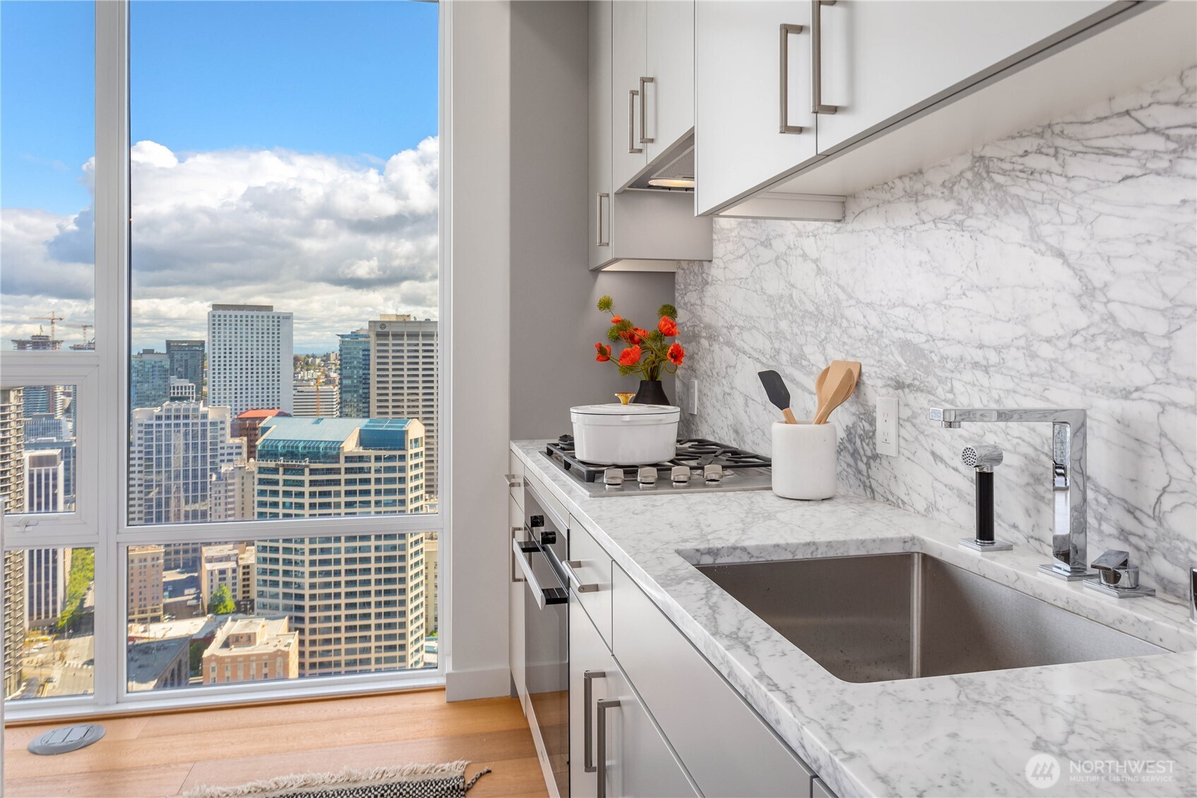 121 Stewart Street Unit: 3402