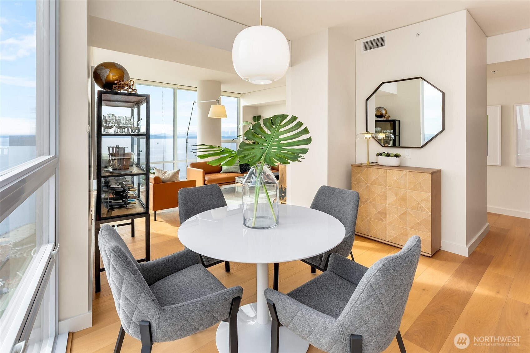121 Stewart Street Unit: 2505