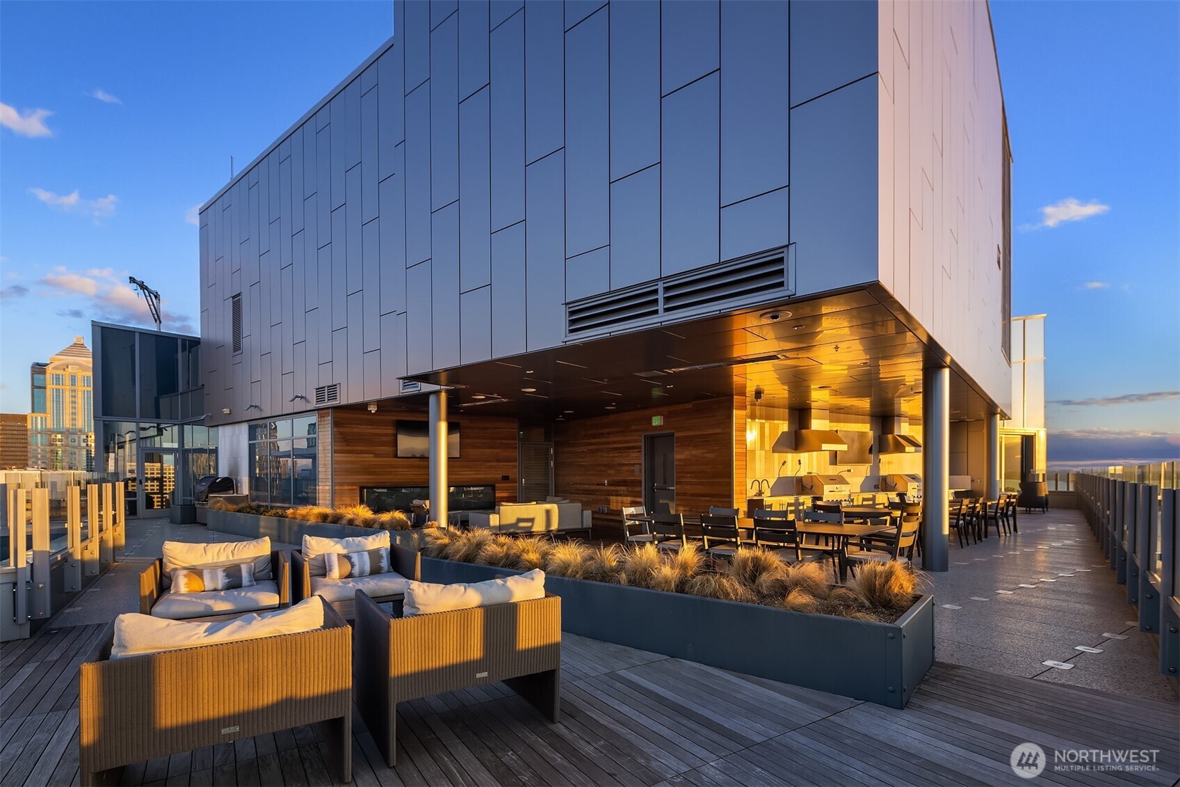 121 Stewart Street Unit: 2505